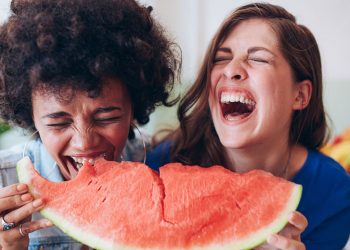 Descubre los 10 beneficios de la risa