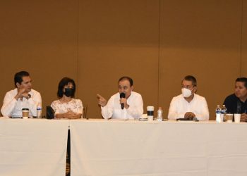 Dialoga Alfonso Durazo con sindicatos independientes