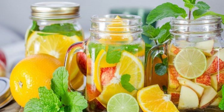 Agua vitaminada hecha en casa