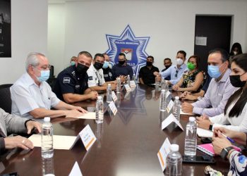 Temas de Seguridad Pública abordan en Comisión Mixta de Entrega Recepción municipal