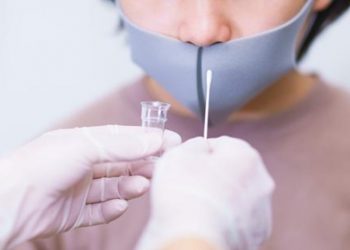 Convocan a evitar asistir a fiestas o convivios ante el aumento de casos de COVID-19 en niñas, niños y adolescentes 