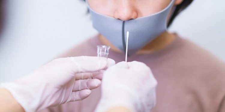 Convocan a evitar asistir a fiestas o convivios ante el aumento de casos de COVID-19 en niñas, niños y adolescentes