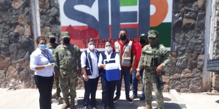 Comienza vacunación contra COVID-19 de internos y personal en Ceresos de Sonora