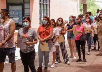 Reconocen gran respuesta de jóvenes a la vacunación contra COVID-19