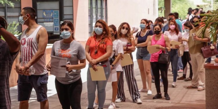 Reconocen gran respuesta de jóvenes a la vacunación contra COVID-19
