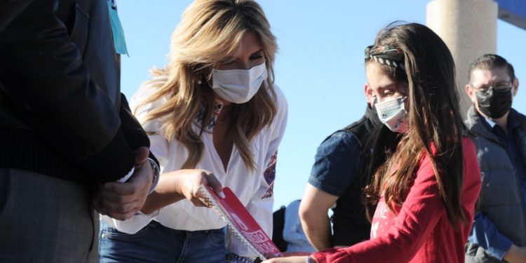 Más de 400 mil apoyos en becas y créditos educativos entregados en Sonora