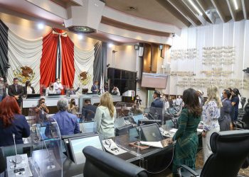 Grupos y representaciones parlamentarias presentan agendas legislativas