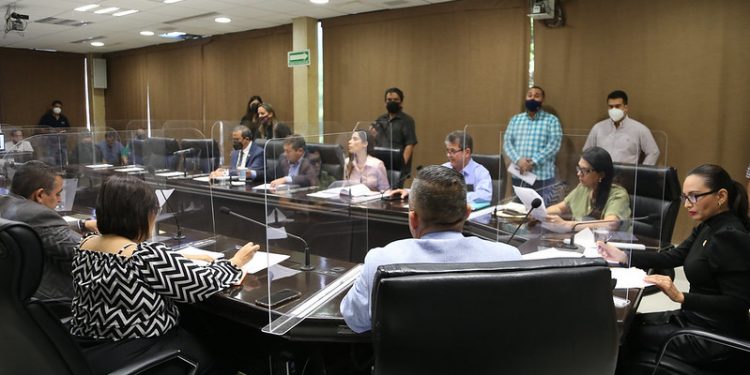 Van diputados de la Comisión de Fiscalización por más participación ciudadana y apertura