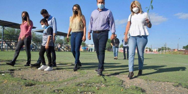 Más de 50 espacios públicos,han sido rehabilitados: Toño Astiazarán