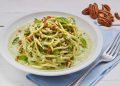 Espagueti en salsa de albahaca con nuez