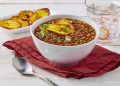 Sopa de lentejas con plátano