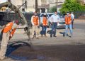 Ayudan hermosillenses a reparar malas condiciones de calles