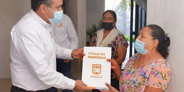  Títulos de propiedad para familias de las colonias Lomas del Norte y Ampliación Ladrilleras