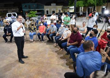 Trabajaremos intensamente en lograr un gobierno más eficiente y menos costoso para las familias