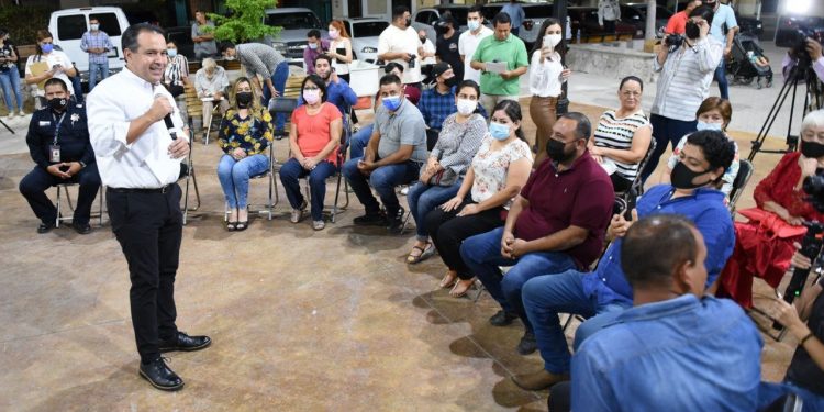 Trabajaremos intensamente en lograr un gobierno más eficiente y menos costoso para las familias