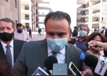 Como Presidente Municipal no me voy a cansar de tocar todas las puertas habidas y por haber, para reparar las calles en Hermosillo