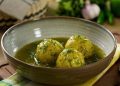 Albóndigas de Pollo en Salsa Verde