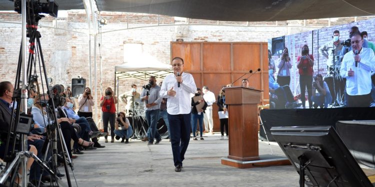Inaugura gobernador foro de relaciones comunitarias Minnovación 2021