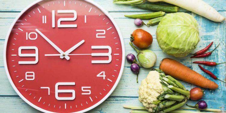 ¿Importa el horario de las comidas para perder peso?
