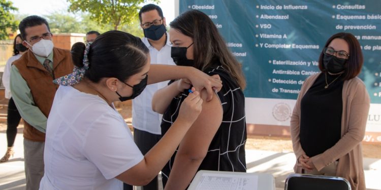 Inicia vacunación contra influenza estacional