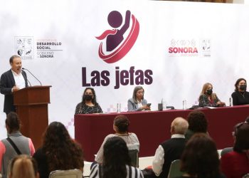 Entregan proyectos productivos a jefas madre de familia