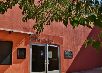 Recibe acreditación la Licenciatura en Artes Escénicas