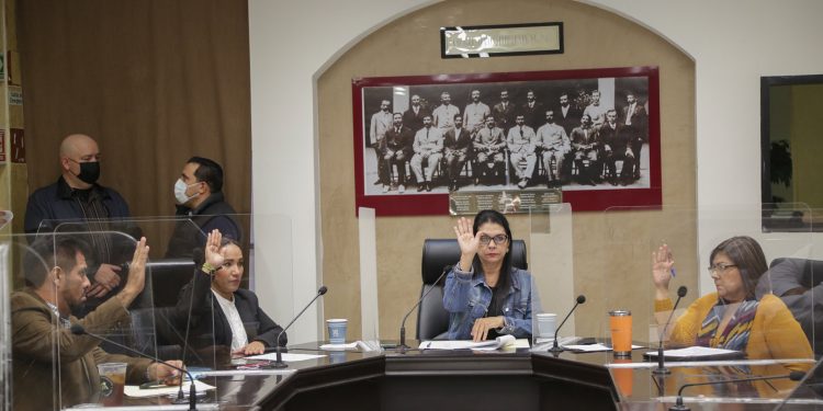 Aspirantes a Fiscal en materia de Delitos Electorales comparecen en el Congreso del Estado