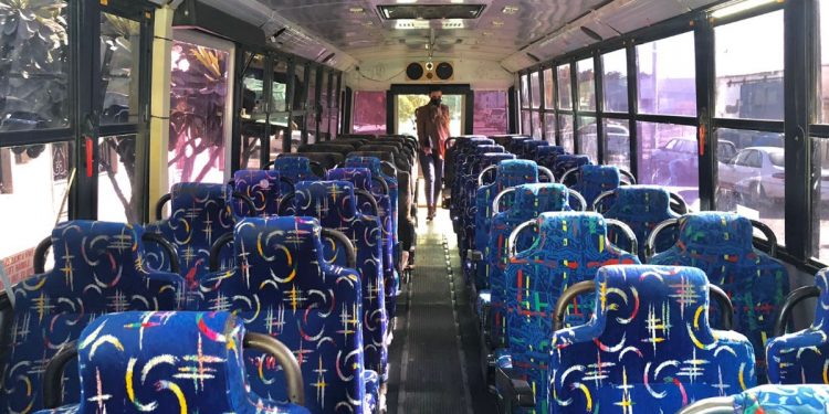 Continúan operativos de regulación para unidades de transporte urbano y de alquiler