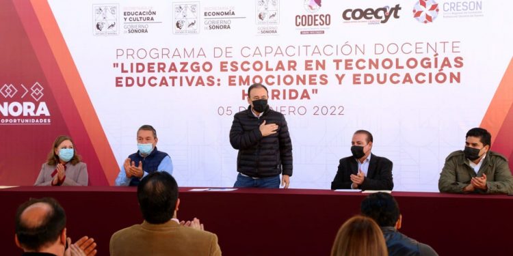 Arranca programa de capacitación docente “Liderazgo escolar en Tecnologías Educativas: Emociones y educación Híbrida”