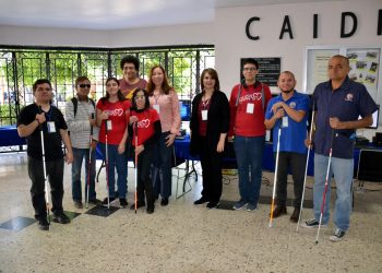 Ofrece Unison apoyo a personas con discapacidad visual