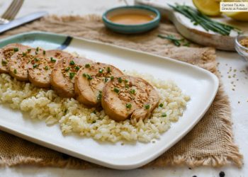 Pechuga de pollo con soya, miel y limón