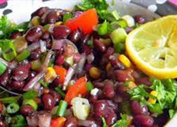Deliciosa ensalada energética de frijol