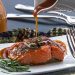Salmón con glaciado de sidra de manzana
