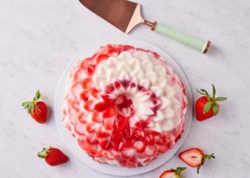 Gelatina de Fresas con Crema