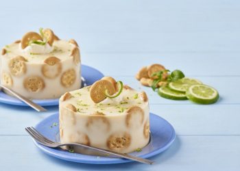 Pastel carlota de limón