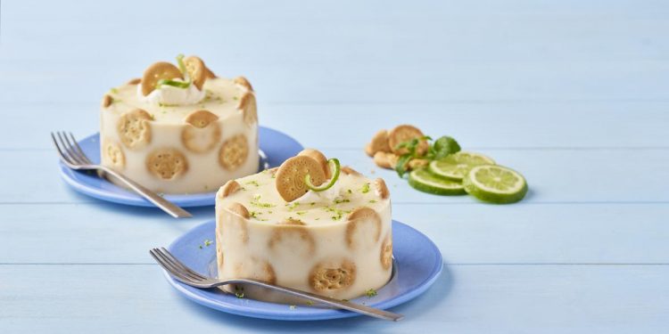 Pastel carlota de limón