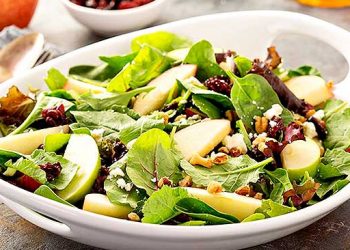 Ensalada de espinacas con manzanas