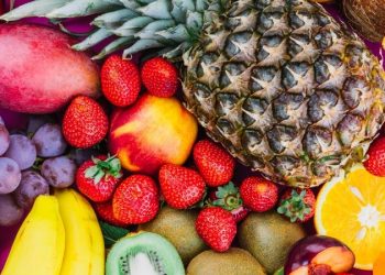 6 frutas que te ayudarán a mejorar tu descanso y te harán dormir mejor