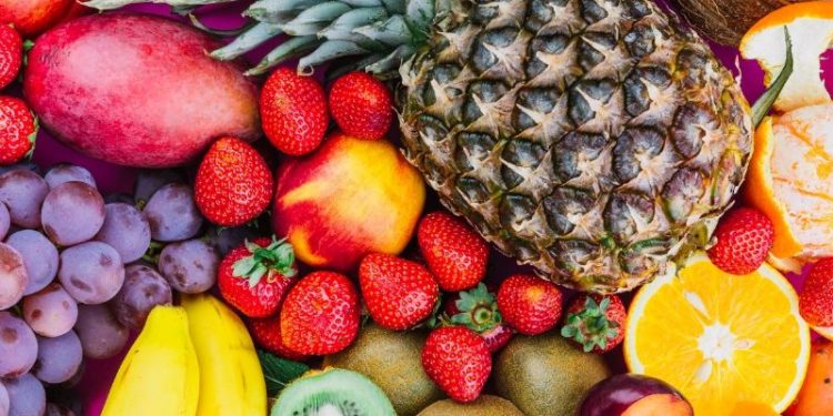 6 frutas que te ayudarán a mejorar tu descanso y te harán dormir mejor
