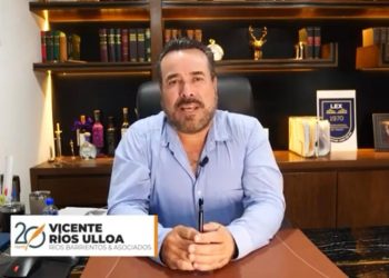 ¿Por qué vía optan los empleados en asuntos legales?