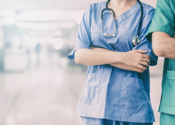 ¿Cómo es ejercer la medicina en un país insuficiente?