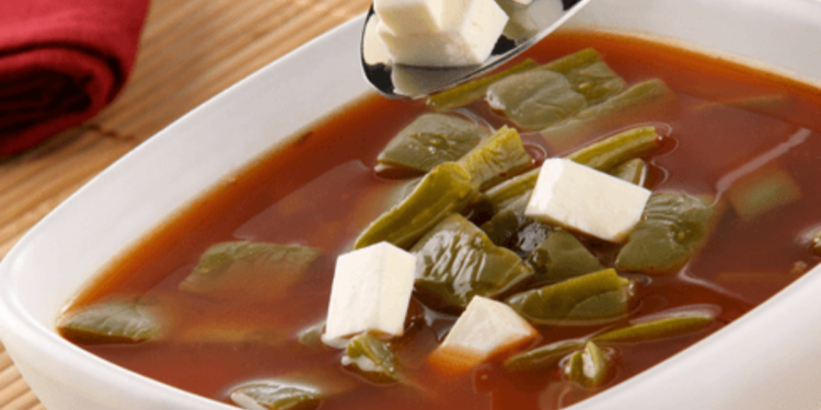 Sopa de nopales