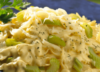 Pasta en salsa de apio