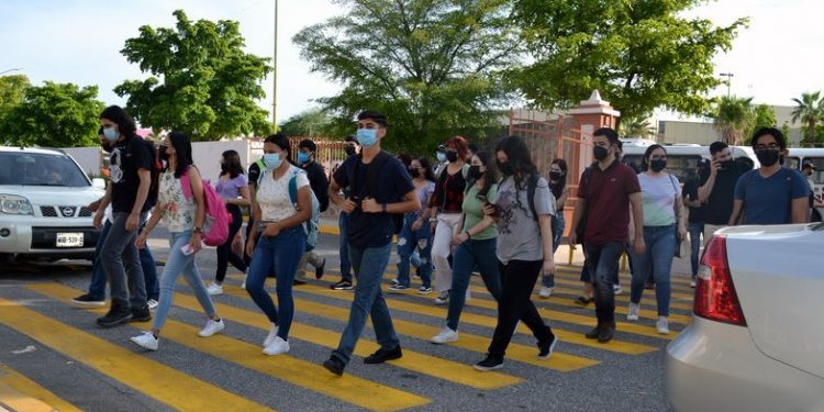 Brindan bienvenida a estudiantes de primer ingreso en Unison