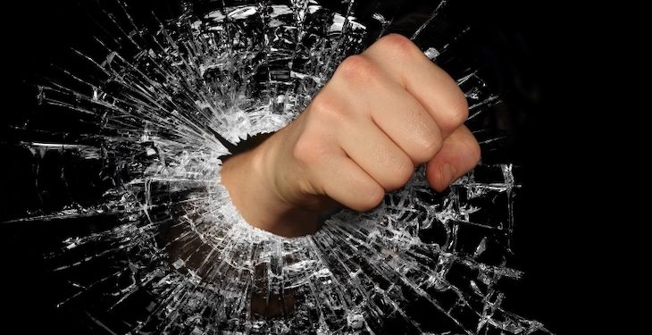 Diferencias entre la ira destructiva y la rabia saludable