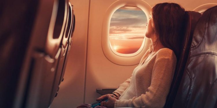 Si vas a viajar, cuidado este es el peor asiento en un avión, azafata comparte este y otros datos interesantes