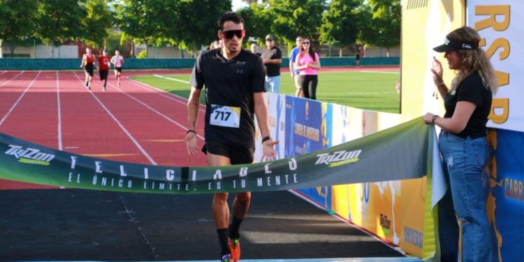 Más de mil corredores participaron en la Carrera de Aniversario de la Unison