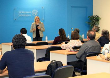 Presenta rectora primer informe de actividades ante Colegio Académico