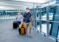 ¿Se te olvidó? No te preocupes, eliminan uso de cubrebocas en aeropuertos y aviones