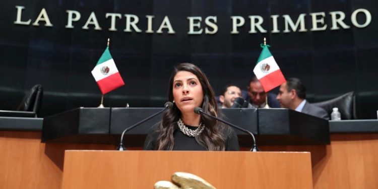 Oposición para moderar los excesos del poder: Silvana Beltrones 